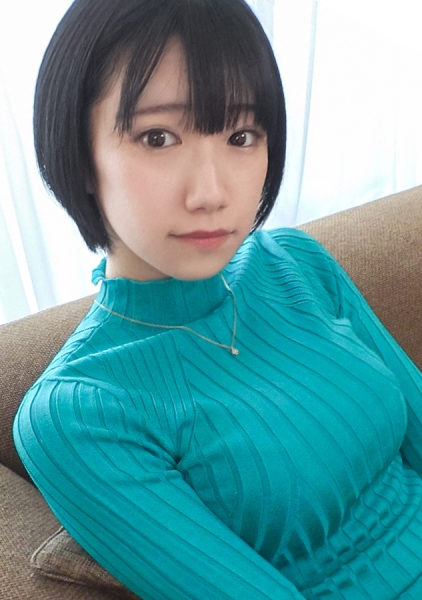 【神スタイル】顔もイイけどそれ以上に脚に目が行ってしまう美脚グラフィックデザイナーは、彼氏でも出会い系で漁った男でも満足できずAVに応募してしまう性欲モンスターだった…