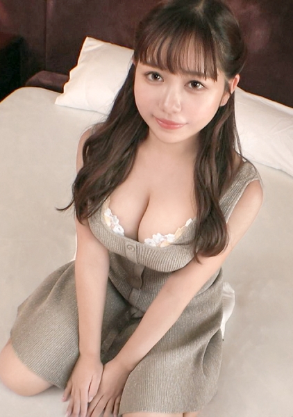 モニカ 21歳 美容部員
