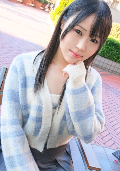 【うぶオブザうぶ】画面越しでも緊張が伝わるインタビュー。でもエッチが始まると気持ち良さには抗えず、久しぶりのセックスをとろけるように味わう色白なZ世代美少女。「こんな…