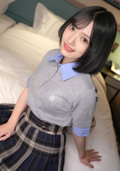 SIRO-5613 開花する性の才能！正常位での人生初中イキに、手マンでのビチャビチャ潮吹き！童顔美少女の見せたねっとりキスと、喉奥まで咥えてくれる天性のエロさは、チ●ポの先に脳が付いている我々の心臓を打ち抜くこと請け合い！！笑 【初撮り】ネットでAV応募→AV体験撮影 2501