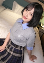 開花する性の才能！正常位での人生初中イキに、手マンでのビチャビチャ潮吹き！童顔美少女の見せたねっとりキスと、喉奥まで咥えてくれる天性のエロさは、チ●ポの先に脳が付いて…