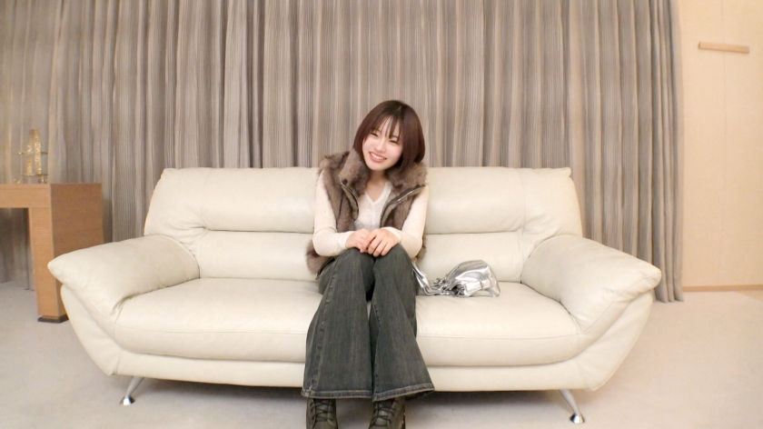 現役女子大生の性春日記！おじさん好きの巨乳女子大生が大好きなバックで突かれまくりイキまくる！何度も何度もイカされてリミッターが切れたように自分から腰を振り出し何度も何度もセルフイキを繰り返す！可愛い、女子大生、Gカップの大三元が揃えば勝ち確定！ 【初撮り】ネットでAV応募→AV体験撮影 2543 画像2