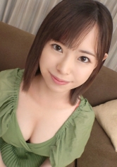 気持ちければなんでもいい！清楚系に見えて性に奔放なミニマム美術館スタッフ。重量感のあるHカップを揺らしてしっとりイキ！応募素人、初AV撮影303