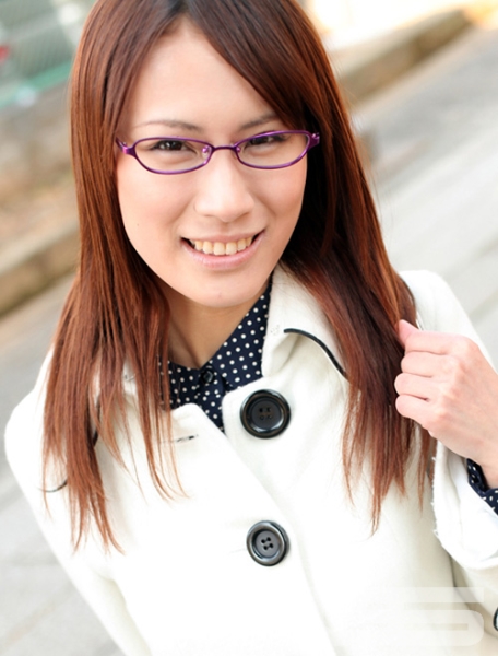 メガネナカノジョ 亜由花