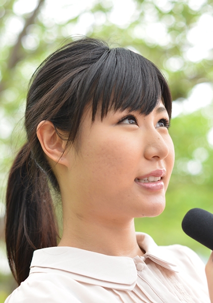 女子アナの卵に編集部員のオナニーを見せつけたら…… 千草