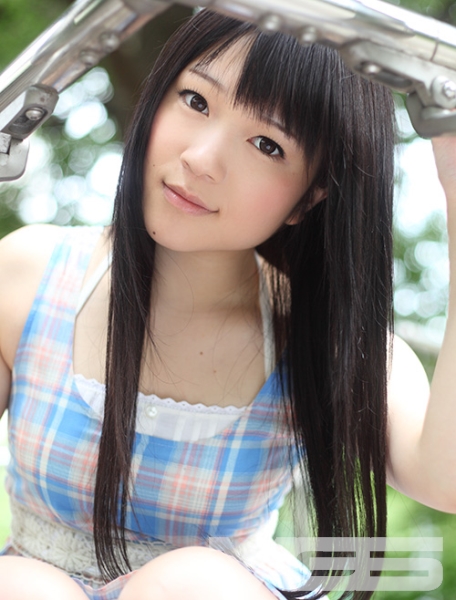 美少女すっぴん白書 梨央奈