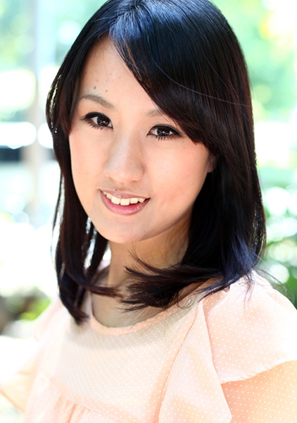 元A○Bの前田○子にチョイ似の瑠菜ちゃん(略)