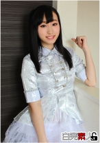 ウブな貧乳アイドルをホテルで着衣ハメ撮り