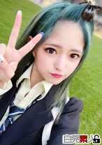 ギャルがスマホ操作してる間に中出し