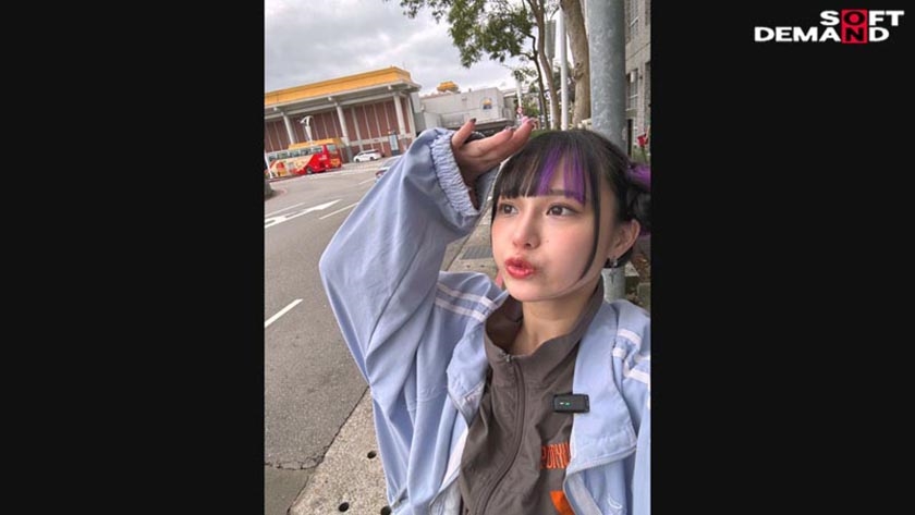 こんな顔してえっっっぐいアクメするほどデカチン狂でした。総fw60万人の台湾美少女が、デカチン日本代表3名と乱れ逝き！ 小さいマ●コの膣穴いっぱいにチ◯ポが入り込む激ピストンにも、感謝が止まらない！！ 大絶頂 謝謝セックス  齋齋いつき 画像5
