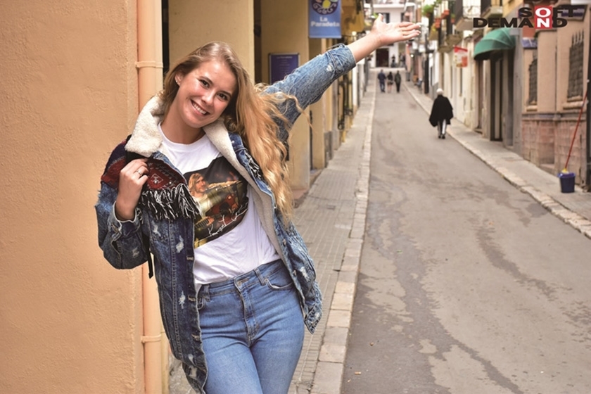 観光でヨーロッパに行ったらノリで中出しSEX撮れちゃいました！_15