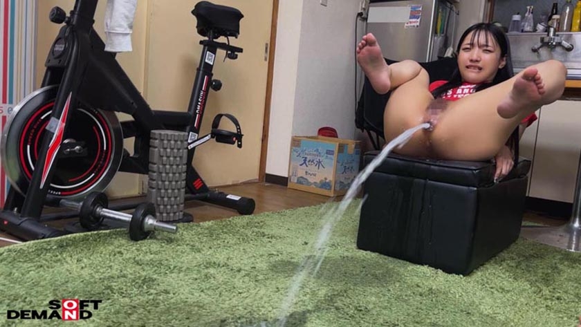 彼女のアナルを自慢させてください 同棲部屋で浣腸アナルSEXを楽しむ腸汁ダクダクカップル映像