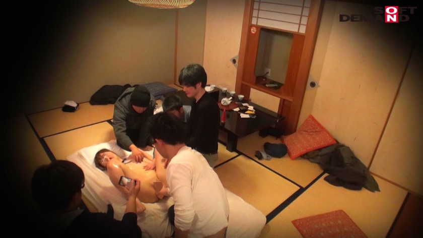 SOD女子社員 元気ハツラツな若手AD女子社員が働くAV撮影の舞台裏大公開！現場でアヘ顔チ●ポ堕ちしちゃってた一部始終_12