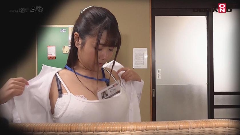 SOD女子社員 タオル一枚男湯入ってみませんか？入社間もない新卒女子社員4名が挑戦 全員挿入されちゃったSP AV撮影現場研修で遭遇した恥ずかしすぎる過激ハプニング大公開！_11