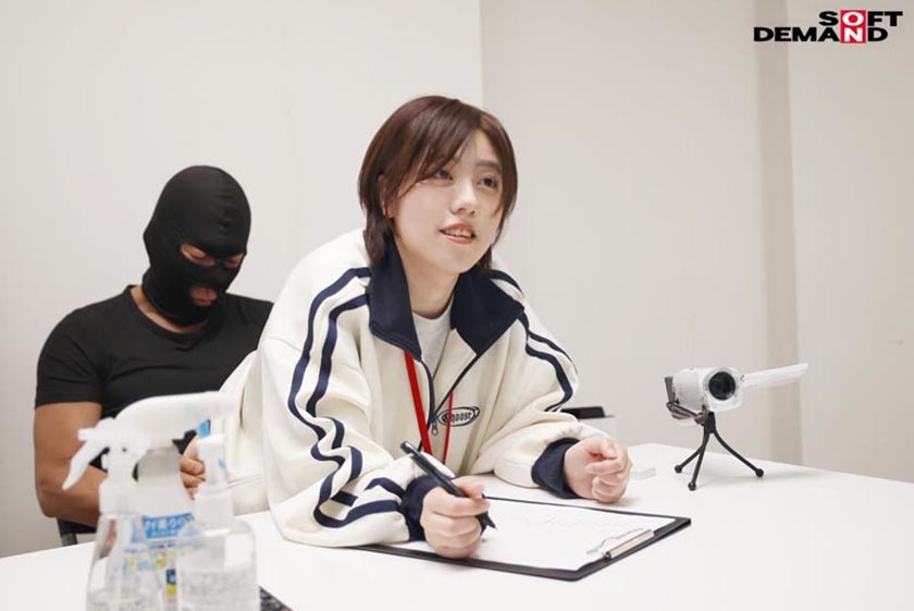 SOD女子社員 meets 「常に性交」AD業務×セックス Wワーク 社内でず~~~っとチ○ポ突かれっぱなし!AD 新田好実 画像4