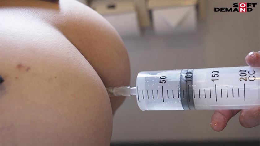『浣腸噴射15.000mlしたらどうなるのか?』SOD女子社員が真面目に始めは苦しい腸汁ダクダクアナルセックス&AtoM実践研究した結果 浣腸した以上の超放出で休日SOD本社は腸汁まみれに…!SOD性科学ラボREPORT 22 本村素子 画像3