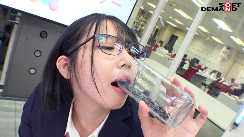 「ザーメンと最も相性の良い食べ物は何か？」をSOD女子社員3名が真面目に検証してみた結果 計46食の濃厚ホンモノ精子でお腹いっぱい 咀嚼でじっくり味わいごっくん飲み込むザ～汁マリアージュ食ザー実験 SOD性科学ラボ REPORT 23 新木成美 久保歩夢 所慶香｜SODクリエイト｜千川もなか/広瀬美結/水月みお｜107SDJS-359