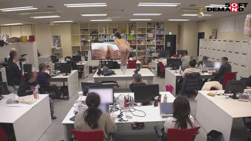 SOD女子社員 AV出演業務 制作部 中途1年目 岡島明来(24) 初客観単体SEX 平日昼間社内連れ回し声ガマンSEX おもちゃオナニー イカされまくり初4P 公開全裸挨拶 画像19