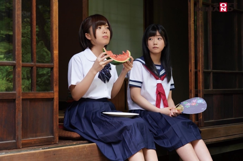 夏休み、処女を従妹に捧げました。 桃色かぞく VOL.7 有栖るる 星咲凛_0