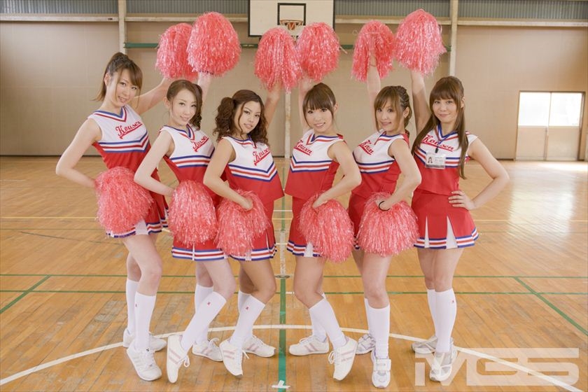 SOD女子社員に下った史上最大の業務命令！！制作部夏木亜梨沙編「合宿に打ち込む母校の後輩女子大生チアリーディング部をAV出演させてきなさい！！」_5