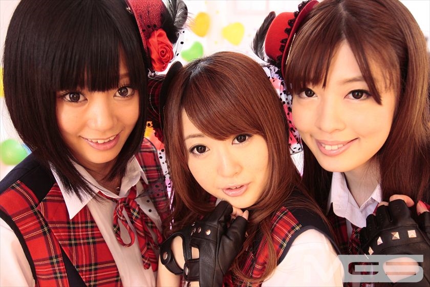 超激似！！国民的アイドル夢のWキャスト_2