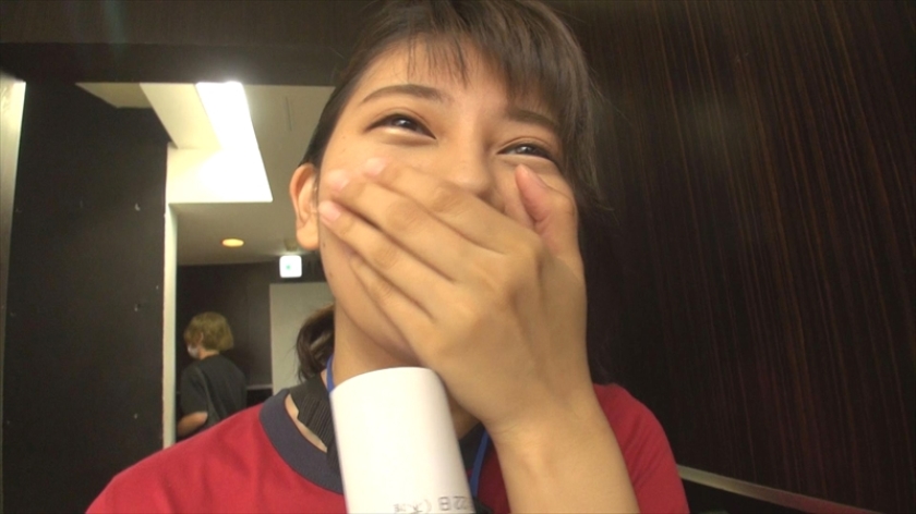 SOD女子社員 制作部 入社1年目 AD 佐藤カレンを密着取材すると少しエロい映像が撮れました_0