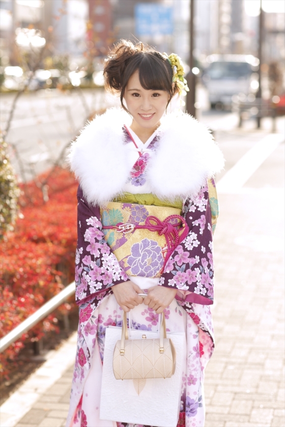 マジックミラー号 成人式を終えたばかりの友達同士の男女が初めてのお酒で我を忘れて人生初の真正中出し！_8