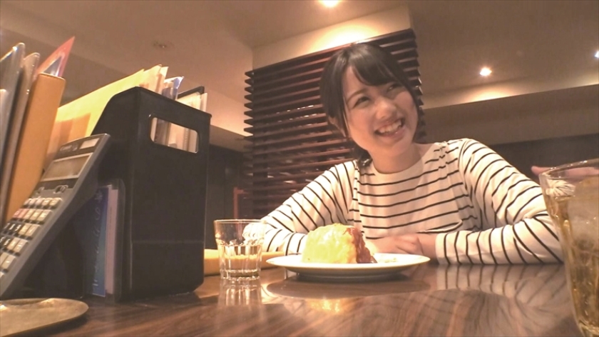 「イケナイことしてるって思うと、興奮するんです・・・」バイト先の店長との不倫ハメ撮り動画を投稿されたドスケベ変態現役女子大生AVデビュー カフェバイト 藤野もも花(20)_0