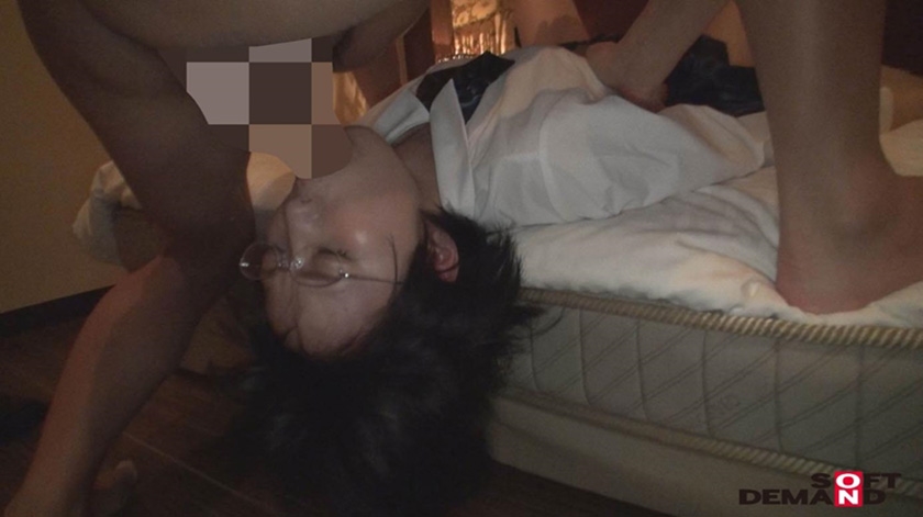 欲にまみれた制服少女は、大人たちにヤられ中毒 まい_8