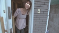綺麗な乳房からあふれ出す母乳 久保田結衣 23歳 デビュー第2章 子供と旦那以外に飲まれる母乳…夫の居ぬ間に…家族と暮らす幸せなマイホームでAV撮影 自宅でSEX…心… 久保田結衣サンプル画像8