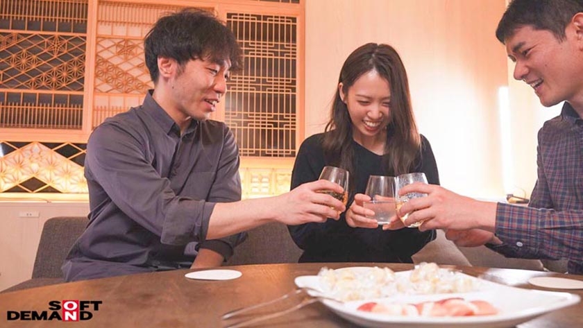 根っからの明るさで職場の絵画スクールはいつも笑顔で溢れてる 今村由美 34歳 第5章 夫も日常も忘れサウナ&マッサージでリラクゼーション 開放的になり許してしまった生中出し 画像11
