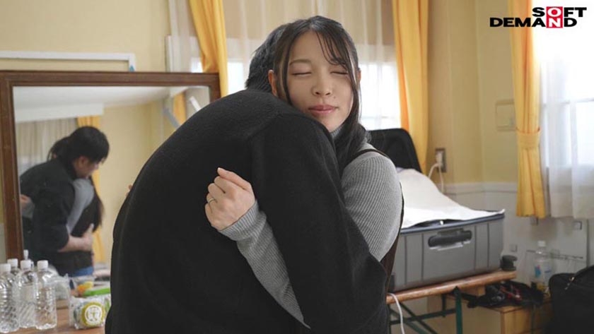 玉井晴香 34歳 最終章 世界一エッチなママの「ずっと、我慢してきたこと」最初で最後の生中出し 本物人妻（旦那に内緒でAV体験） 1sdnm00549 サンプル画像8