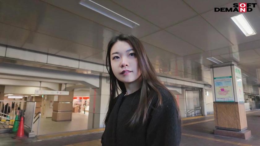 舐め回したくなる先生のカラダ 熊本県立●校の人妻英語教員 一度だけの不倫体験 桃瀬理央 31歳 本物人妻(旦那に内緒でAV体験) 1sdnm00550 サンプル画像2