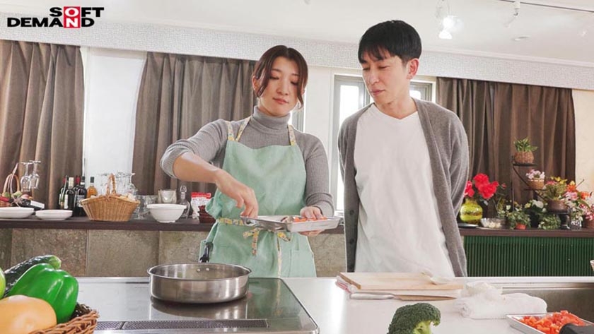 「主人と娘のおいしい笑顔が一番の幸せ」お料理上手な明るいママさんの初不倫体験 有澤まゆか 36歳 結婚8年目 兵庫県在住 6歳の娘の母親 画像3