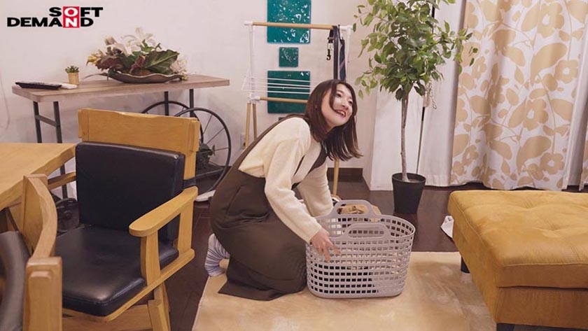 有澤まゆか 36歳 明るいママさんが年下絶倫男子宅で家事、料理、性欲のお供 絶倫男子たちに無限に発射されちゃう1日奥さん 画像8