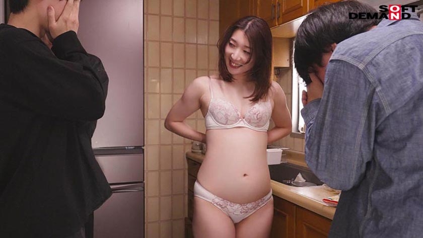 有澤まゆか 36歳 明るいママさんが年下絶倫男子宅で家事、料理、性欲のお供 絶倫男子たちに無限に発射されちゃう1日奥さん 画像9
