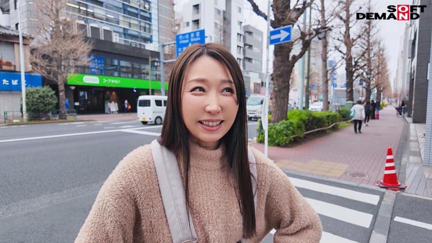 SNSフォロワー9万人の人妻タクシードライバー春木蘭子45歳 第2章 旦那の代わりにセカンドパートナー求めてもいいですか？ フォロワー達とお泊り不倫旅行 サンプル画像