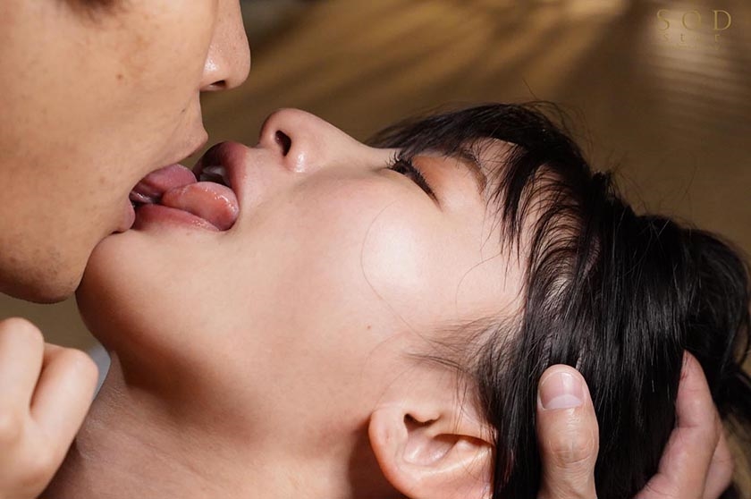 既婚者の僕が出張先の地方のスナックで知り合ったノリのいい地元美女と温泉で二晩ハメまくった 宮島めい_13