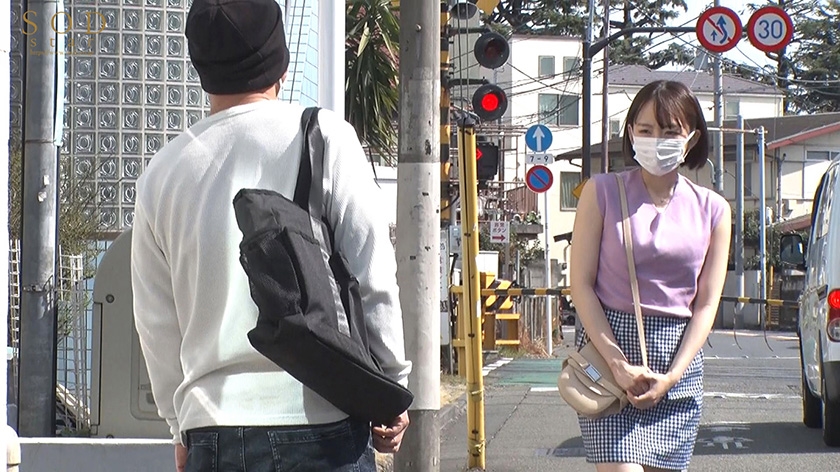 フェス帰りのノリノリ美少女を夜行バスで密着SEX 何時でも股を広げる都合のいい女に仕立て上げた 西元めいさ_10