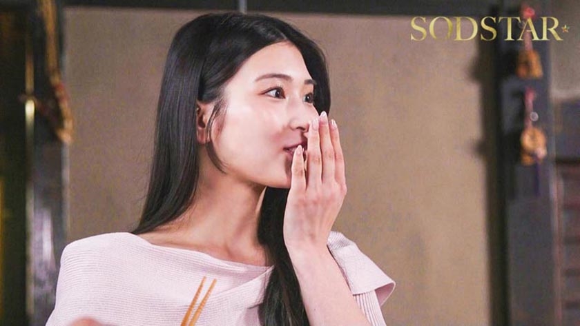 3日後にウェディングドレスを着る従姉 婚前最後の帰省中貸したままだった僕のタンクトップを着ている姿に15年募らせていた欲望が暴発した2日間 本庄鈴 画像2