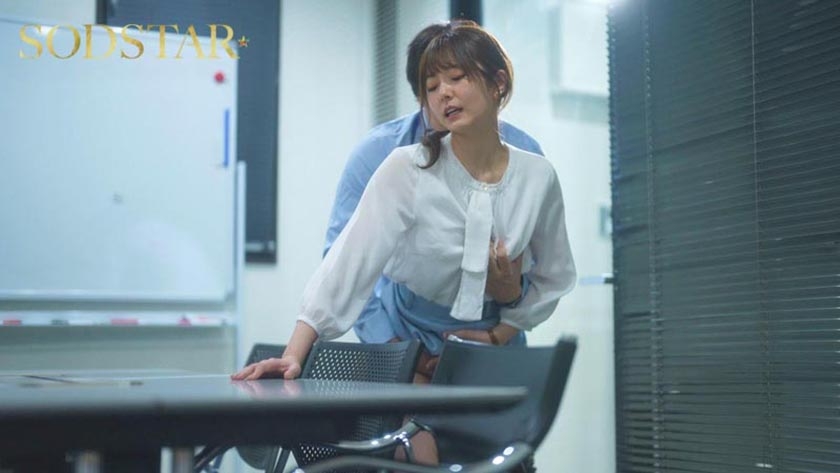 苦手な同僚と飲み会帰りに勢いでワンナイトしてしまったら膣奥フィットするチ○ポの相性が良すぎて人生最高の絶頂感を味わってしまい…全然好きじゃないのにおかわりセックスしまくった 青空ひかり 画像16