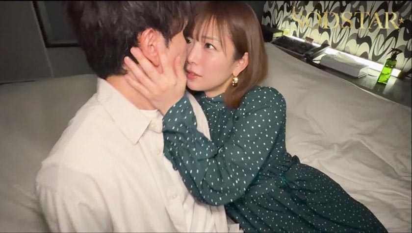 むしゃぶりつきたい身体のイイ女がノーガードで性欲むき出しに・・・よく呑みよく笑う完全OFFな紗倉まなが本能のままにイキまくる生々しいプライベート交尾 画像7
