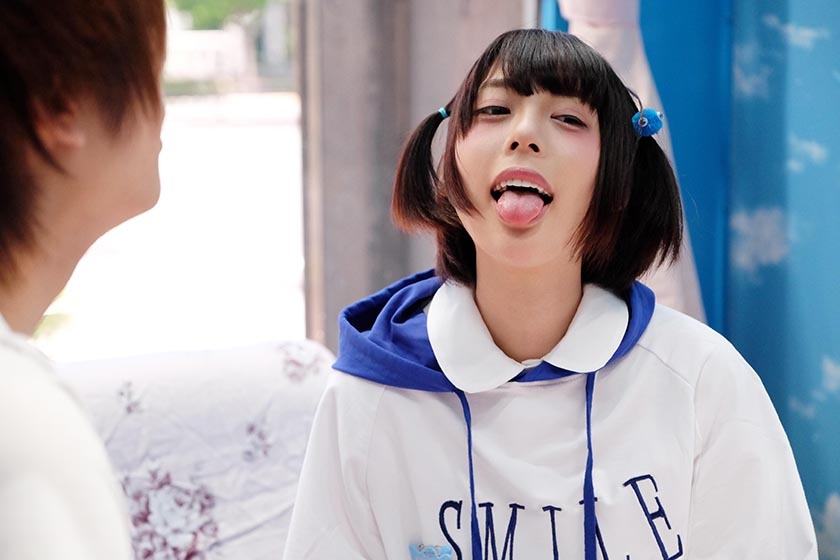 sp-320MMGH-125 あみ(20)アイドルファン マジックミラー号 「チ○ポ飴をいやらしくフェラチオしてください！」とアイドルファンに頼んだら…… 七海ゆあ 画像シーン04