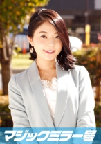 ゆかり(33) セレブ人妻 マジックミラー号 乳首マッサージで乳首イキ!