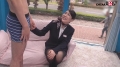 マジックミラー号 童貞くんのオナニーのお手伝いしてくれませんか… 空港で声を掛けた心優しいCAが童貞くんを赤面筆おろし! ちひろ(25才)国際線 CA歴3年サンプル画像4