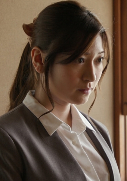 アブノーマルな甘美な快楽に堕ちていく大手出版社の人妻契約社員！M気質開花の変態イキ狂い！