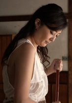 無防備に台所でオナニーに耽る熟女にムラムラが収まらない肉棒！我慢できない肉欲SEX！