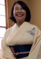 女性として生まれて最後の冒険、初めてのAV出演!和服熟女の豊満Fカップ乳が揺れまくり!