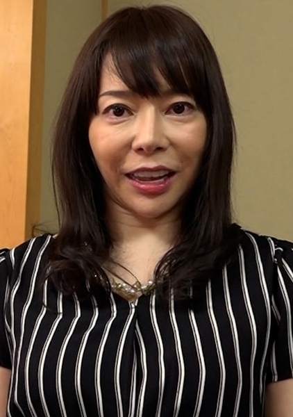 黒髪清楚系の美人セレブ奥さまのAV出演ドキュメント！美巨乳のエロボディでパイパン！デカ肉棒に貫かれ本能全開中出し性交！