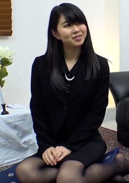 夫の1周忌…義理の弟からの愛の告白に寂しい熟れたカラダは敏感に感じ遺影を抱きしめイキまくる未亡人